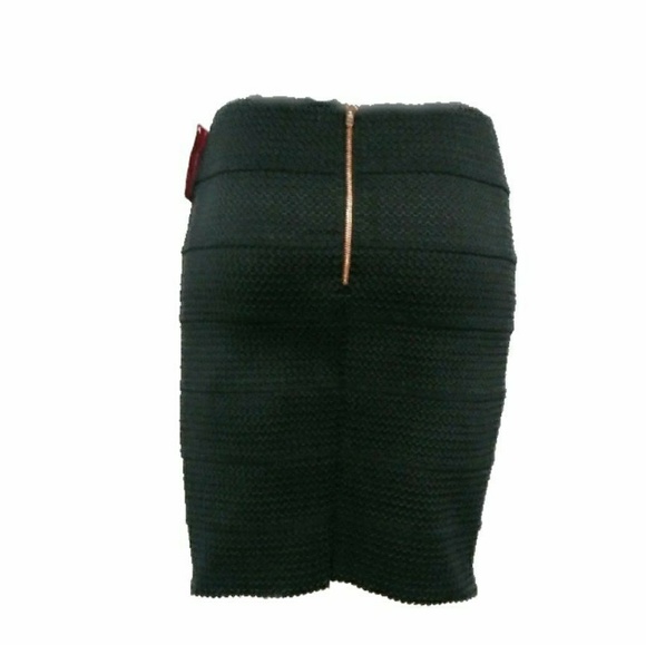 NWT Xhilaration Black Scallop Weaved Pencil Skirt - Picture 6 of 7